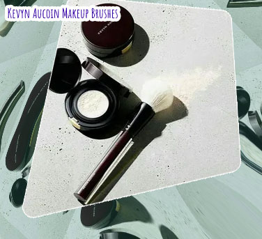 Best makeup brush for loose powder
